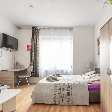 Apartment A Stylish In The Center Of True Berlin