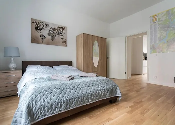 A Stylish In The Center Of True Apartman