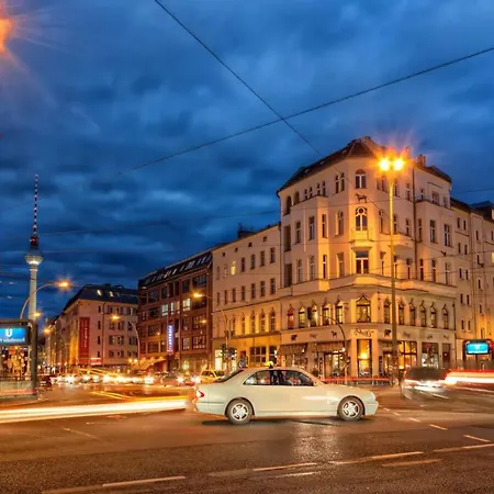 A Stylish In The Center Of True *